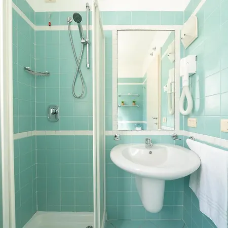 Capitol Aparthotel 4*