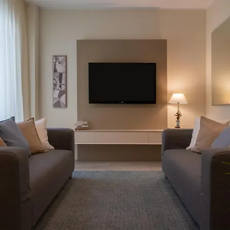 Capitol Aparthotel