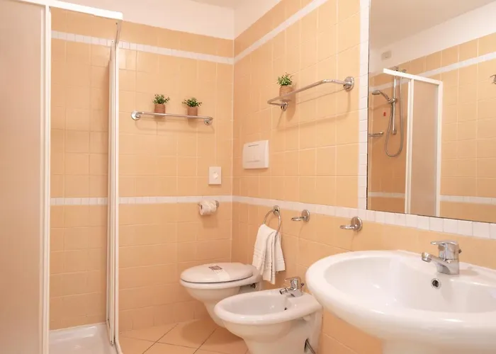 Capitol 4* קאטוליקה