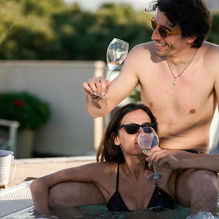 아파트호텔 Capitol 카톨리카