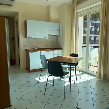 Capitol קאטוליקה