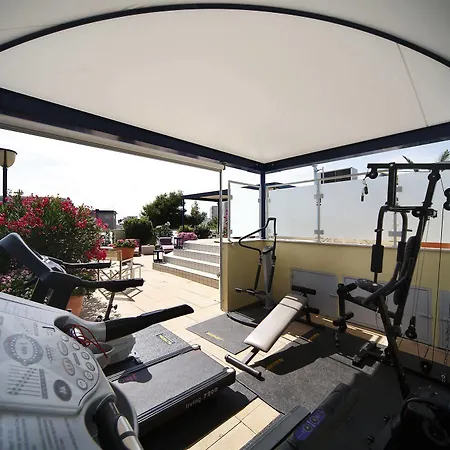 Capitol 아파트호텔