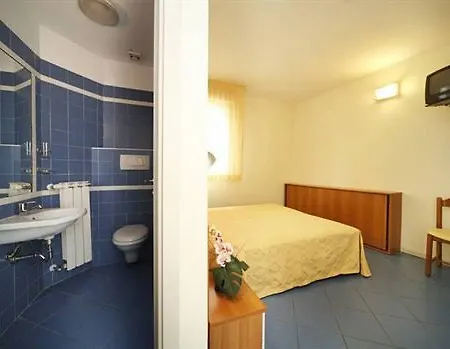 Capitol Aparthotel